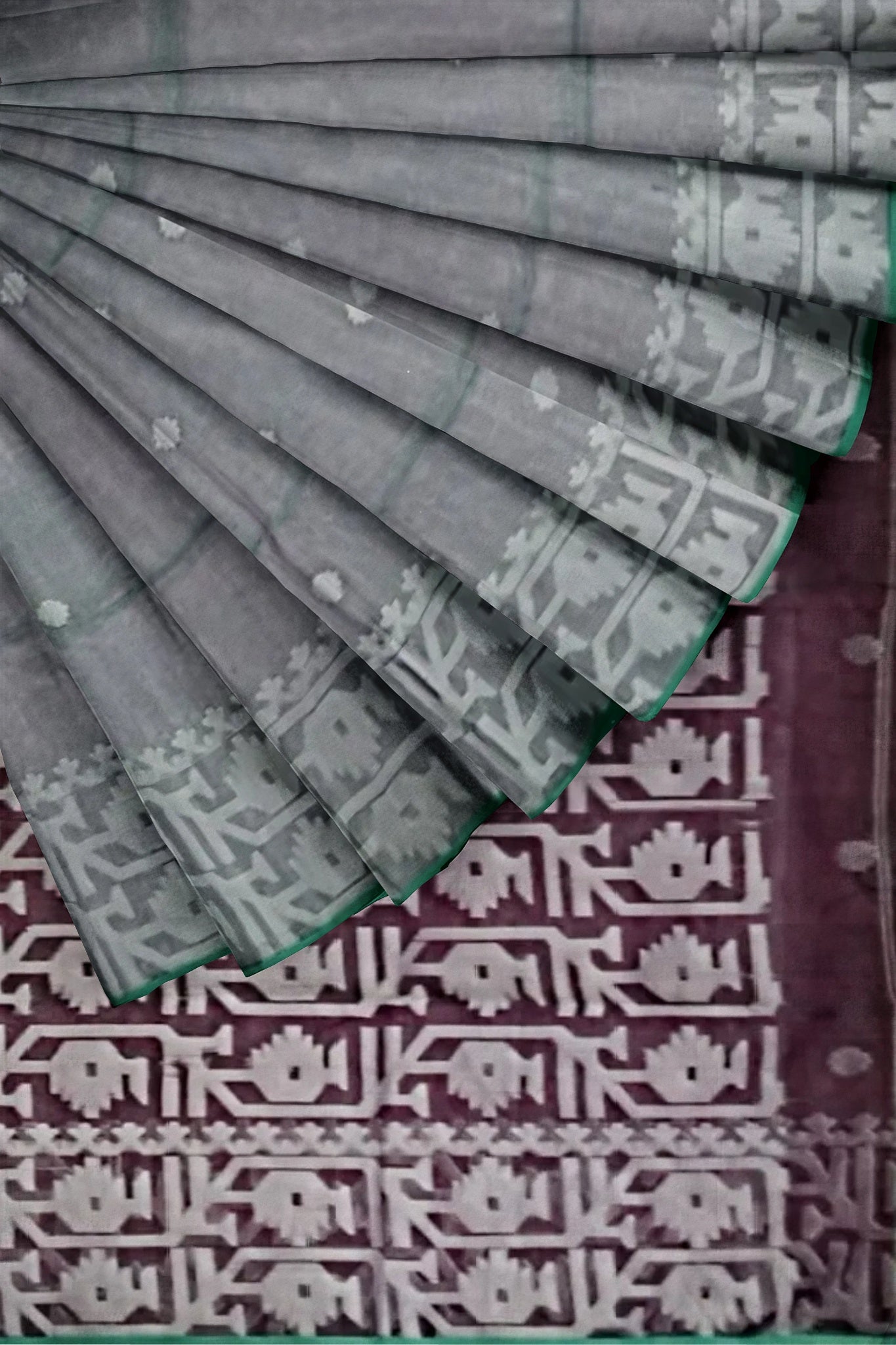 Maslin Dhakai Jamdani Saree